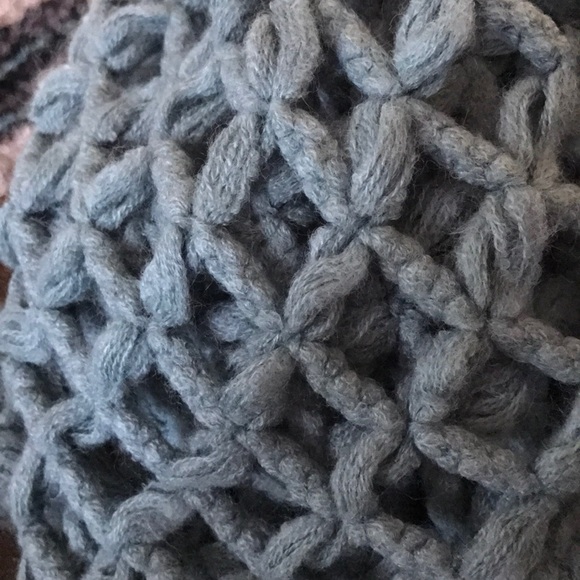 NEW Turquoise Net Infinity Scarf - Picture 4 of 4